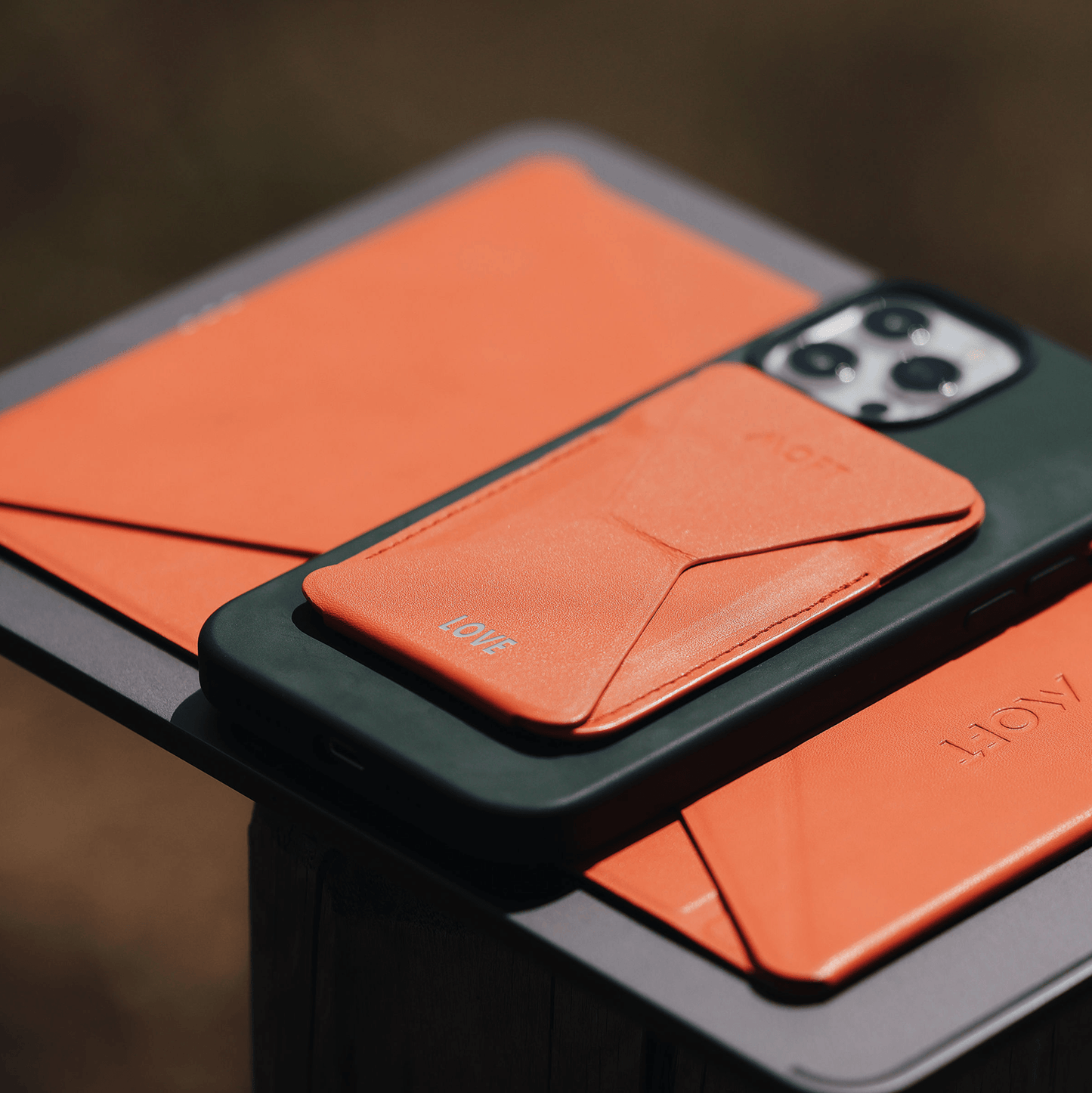Custom Phone Stand & Wallet - MagSafe Compatible MOFT