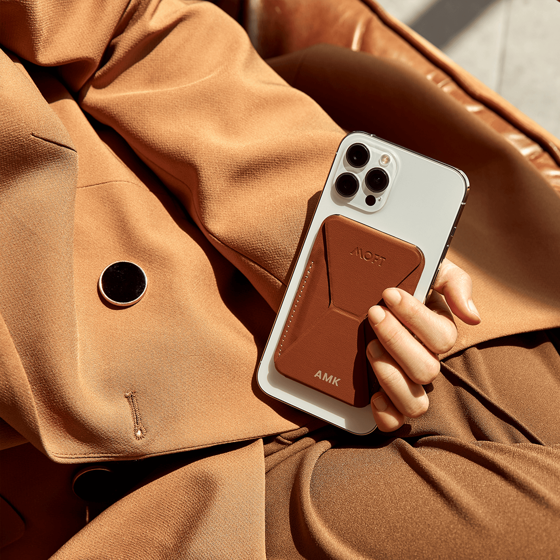 Custom Phone Stand & Wallet - MagSafe Compatible MOFT