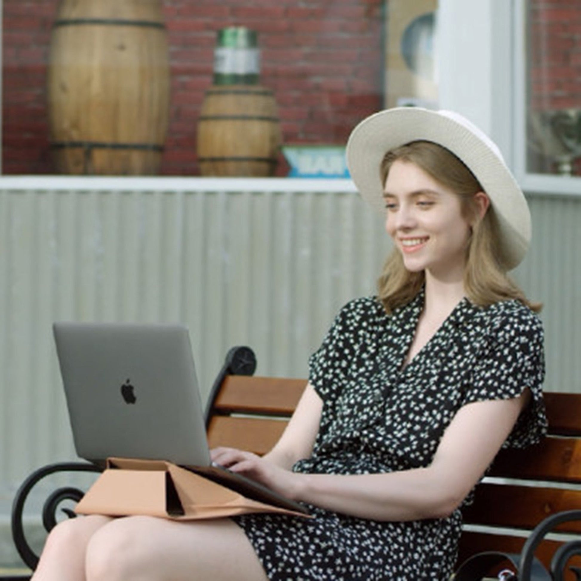 Laptop Carry Sleeve For Laptops MB002